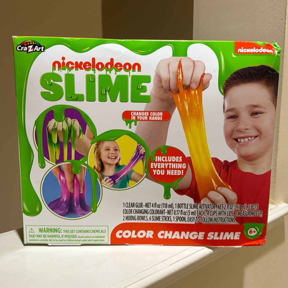 New Nickelodeon Color Changing Slime kit
